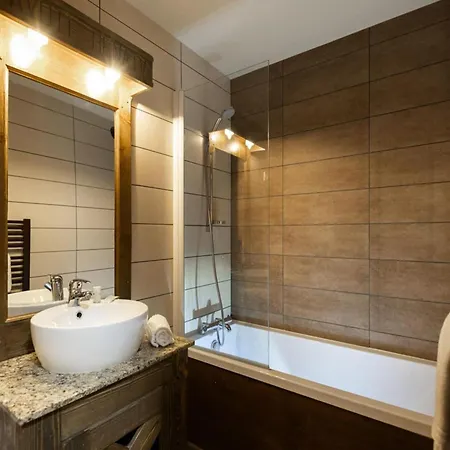 Rustic For 10 * Val Thorens